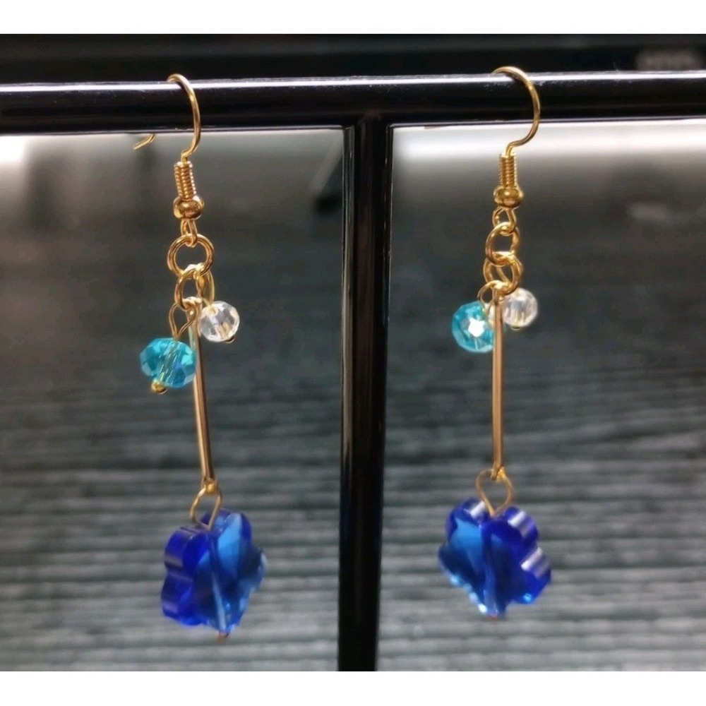 Blue Crystal Flower Dangle Earrings Gold Tone Beaded Drop‎ 2.5" Boho Chic